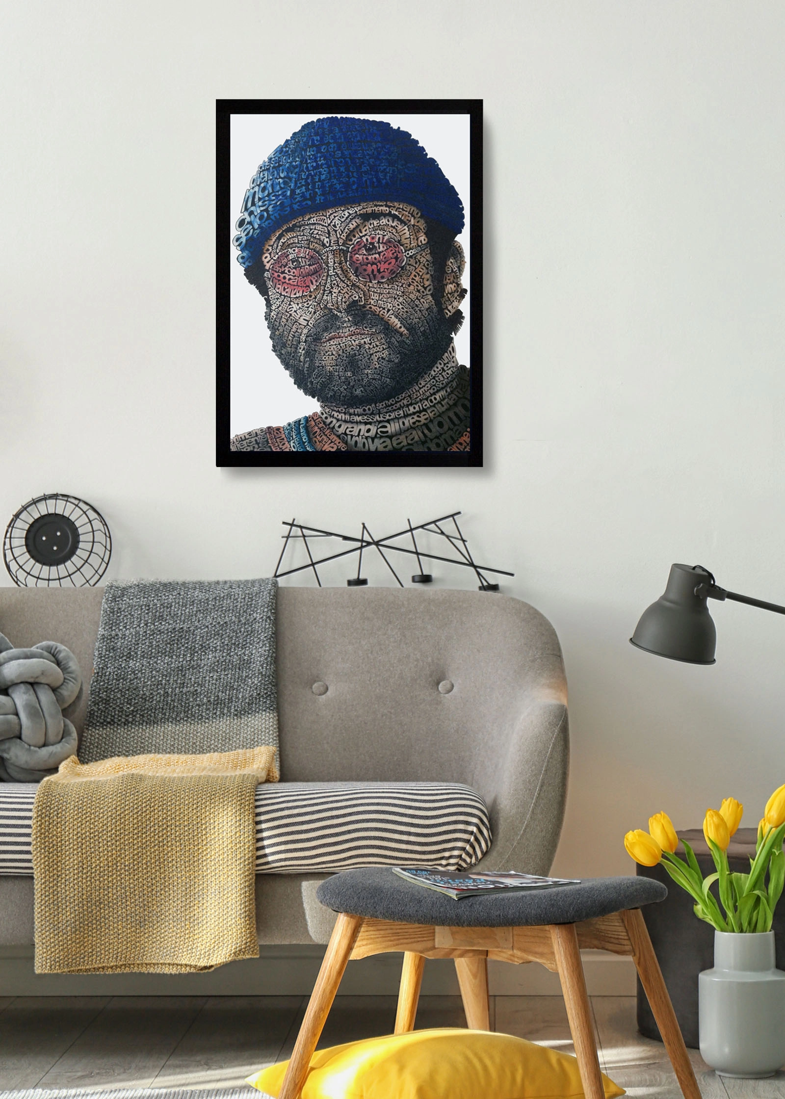 Calligramma dedicato a Lucio Dalla inserito in un ambiente d’arredo