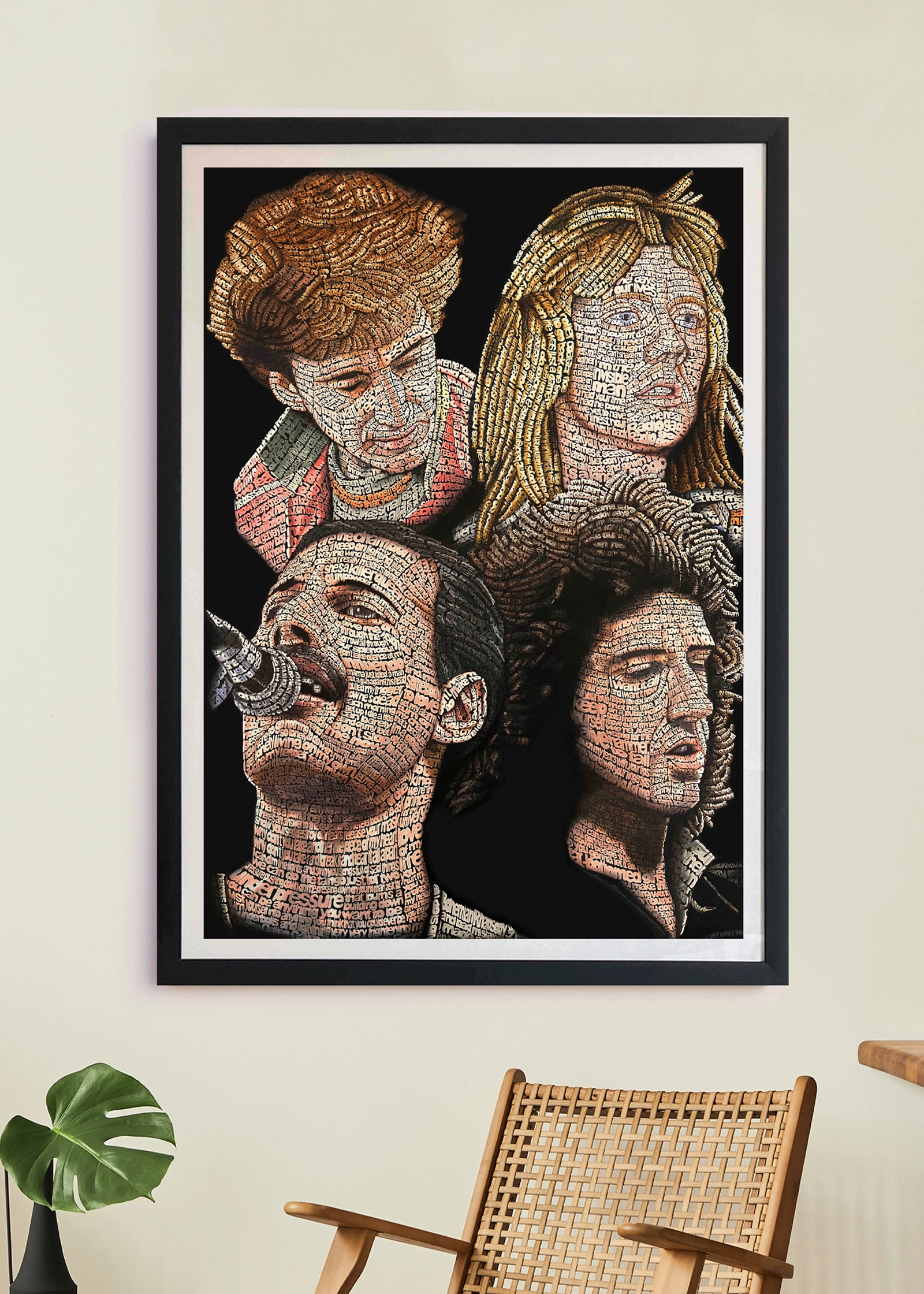 Calligramma dedicato ai Queen inserito in un ambiente d’arredo